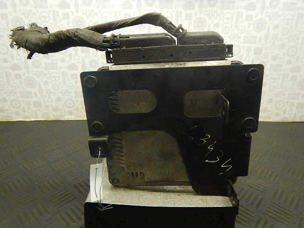 Блок управления двигателя (ЭБУ) CHRYSLER Voyager IV RG 2001-2007