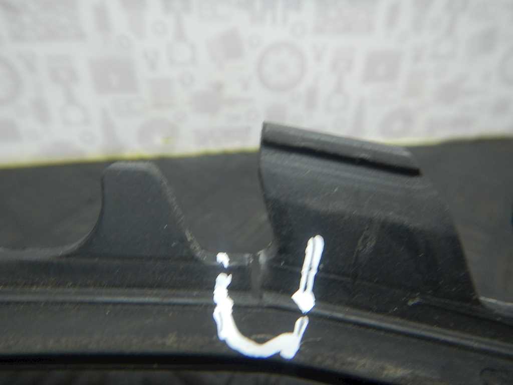 Молдинг лобового стекла SEAT Altea 2004-2015