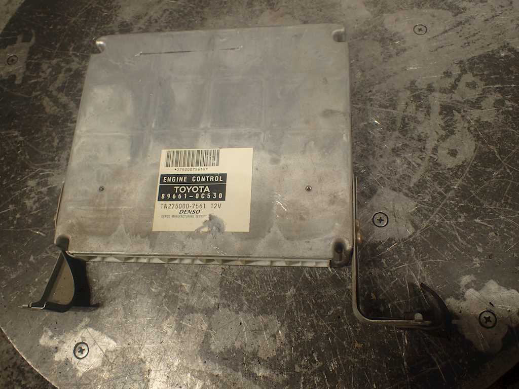Блок управления двигателя (ЭБУ) TOYOTA Tundra 1999-2006