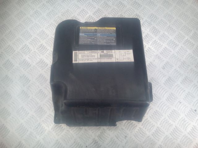 Крышка воздушного фильтра Chevrolet TrailBlazer 1 (2001-2009)