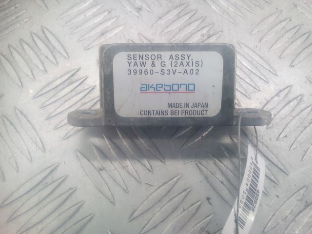 Датчик ускорения (курсовой устойчивости уровня оборотов) Acura MDX 1 (YD1) (2000-2006)