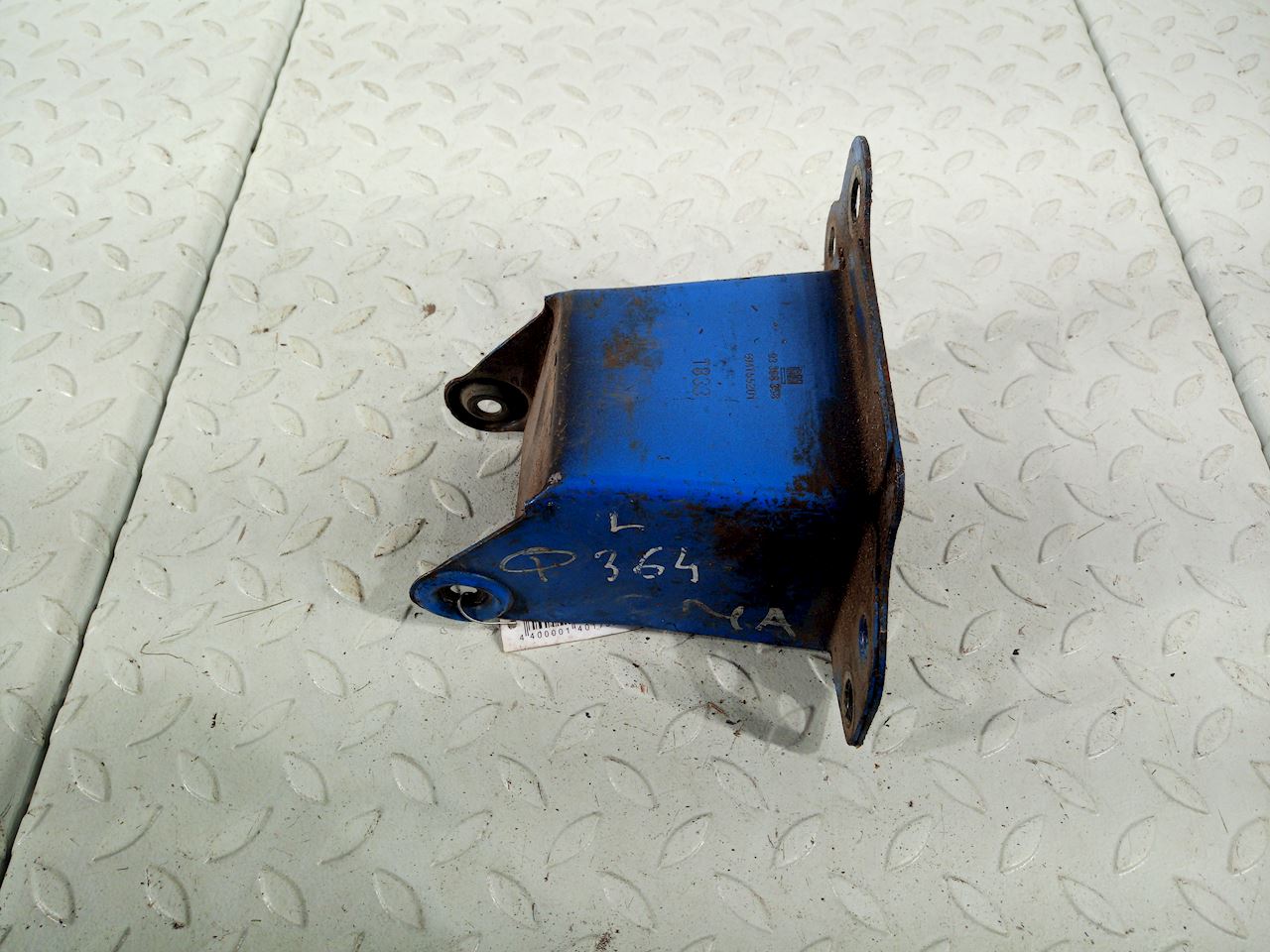 Отбойник бампера передний левый Opel Meriva A (2003-2010)