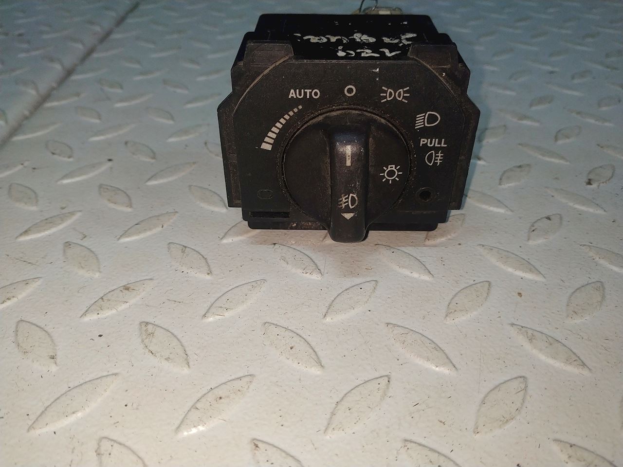 Переключатель света фар NISSAN Primera P11 1996-2002