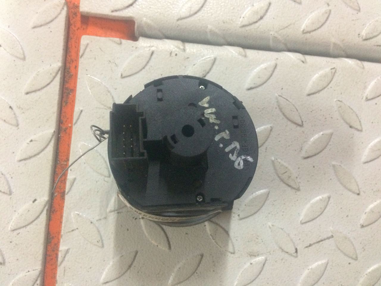 Переключатель света фар VOLKSWAGEN Passat B6 2005-2011