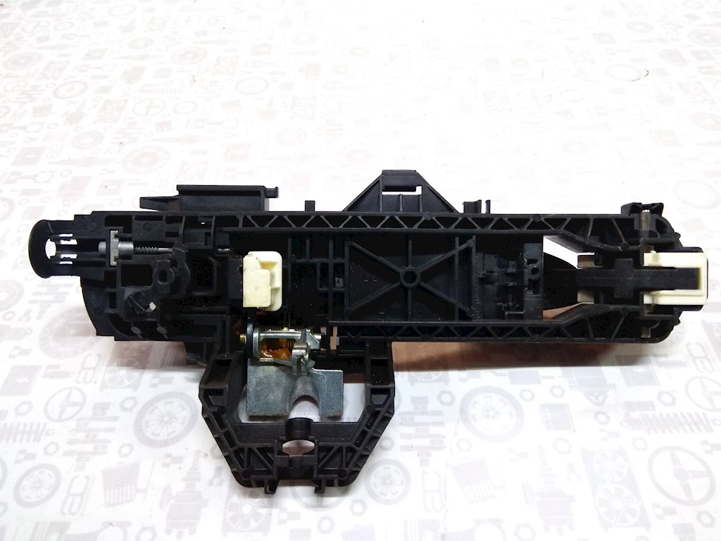 Ручка двери задней наружная левая MERCEDES-BENZ C-Class C-klasse W204 2007-2015