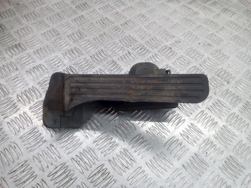 Педаль газа VOLKSWAGEN Passat B7 2011-2015