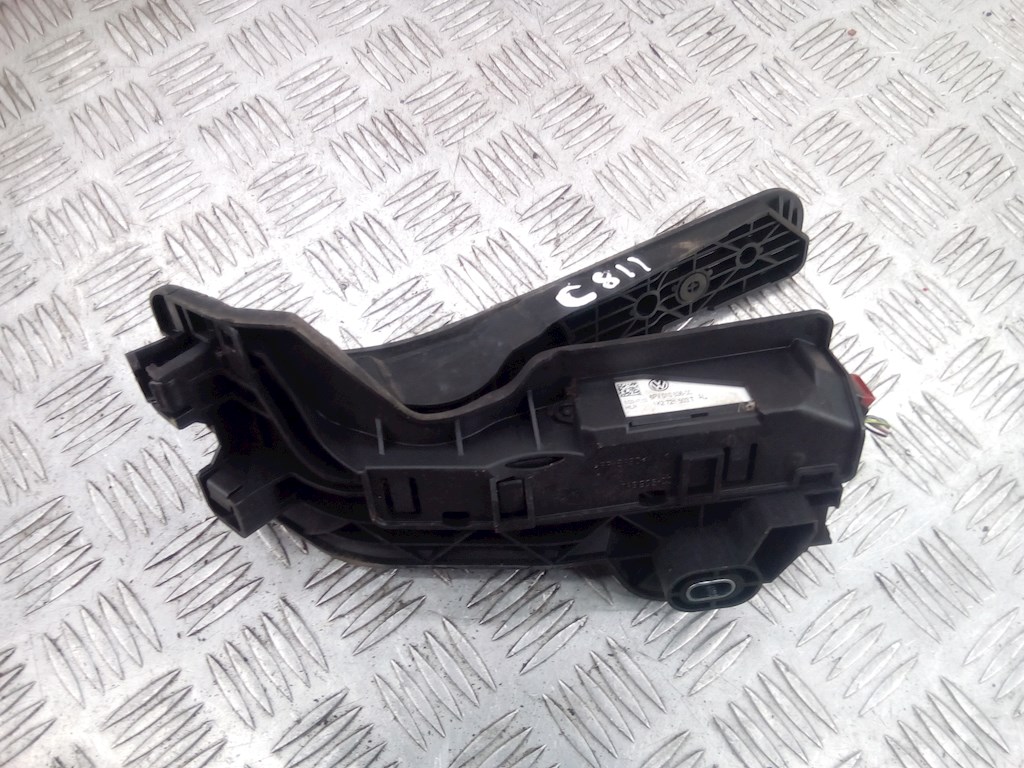 Педаль газа VOLKSWAGEN Passat B7 2011-2015