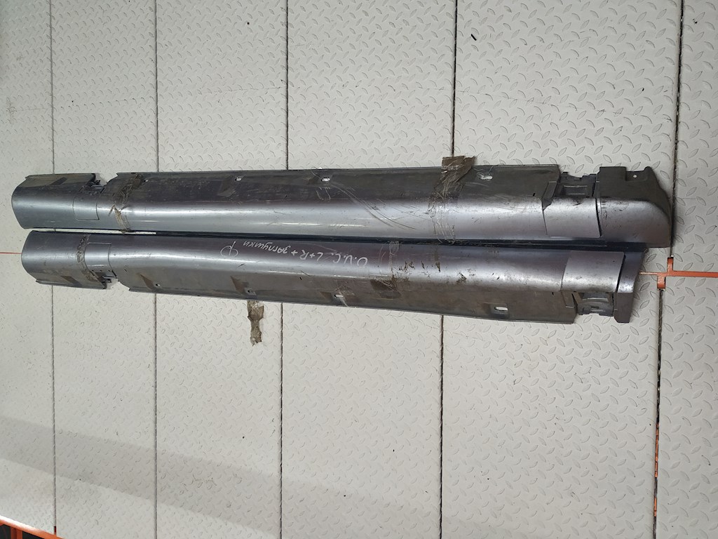 Накладка декоративная на порог правая Opel Vectra C (2002-2008)