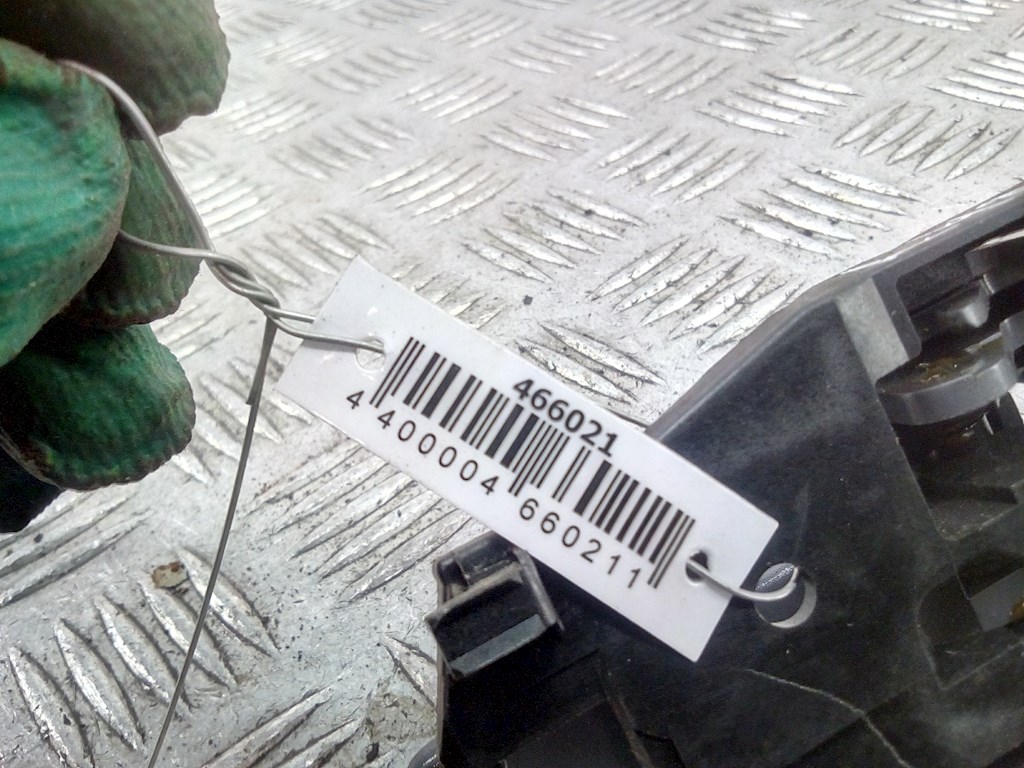 Ручка дверная передняя внутренняя левая TOYOTA RAV 4 XA20 2000-2005