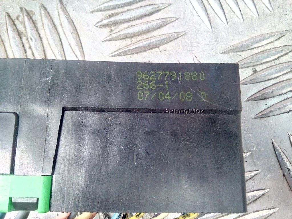 Датчик уровня в бачок омывателя CITROEN C5 II 2007-2017