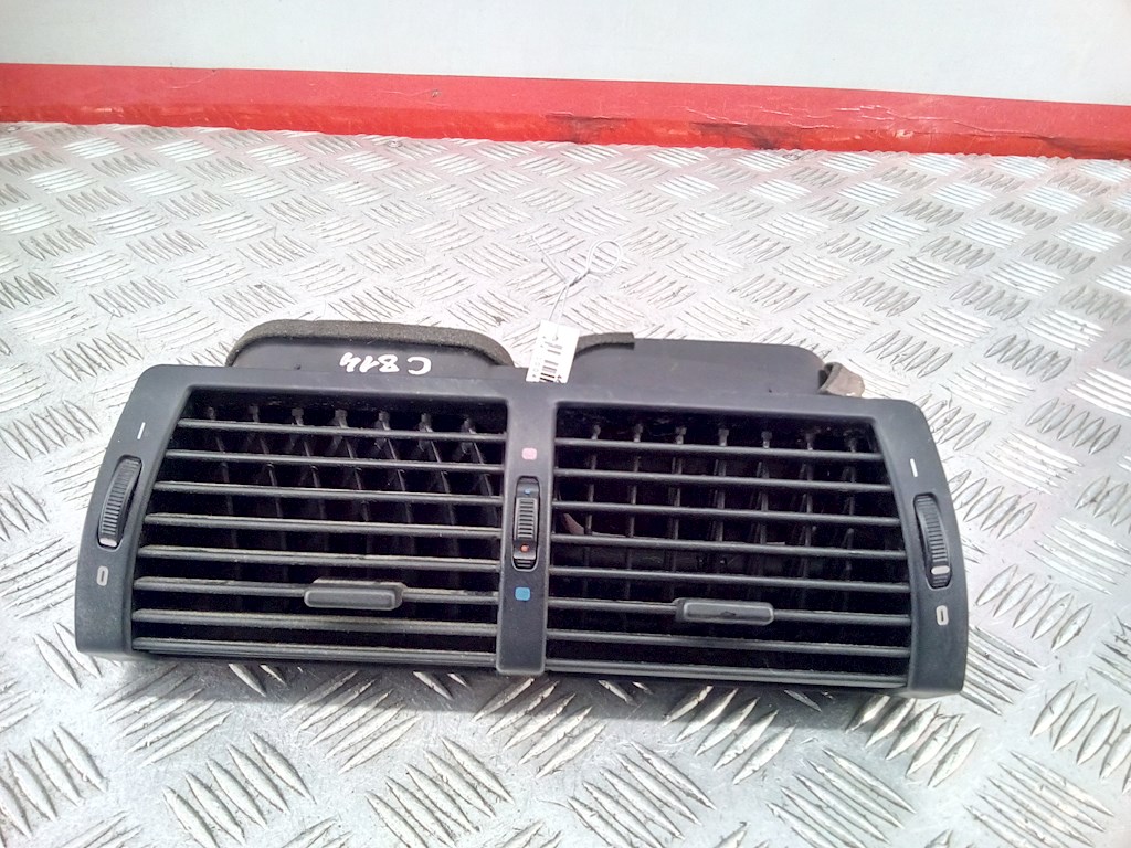 Дефлектор воздушный BMW X5 E53 1999-2006