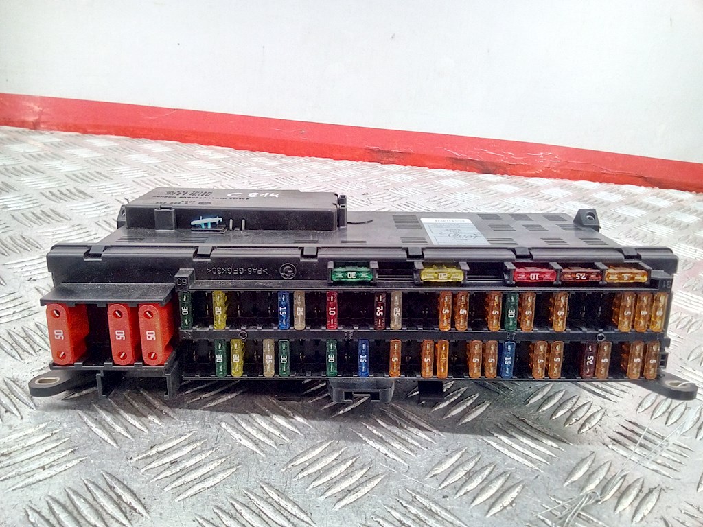 Датчик уровня в бачок омывателя BMW X5 E53 1999-2006