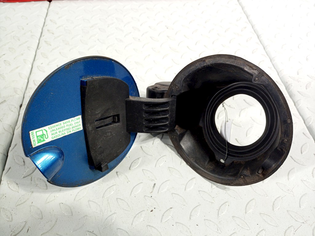 Лючок бензобака PEUGEOT 207 2006-2015