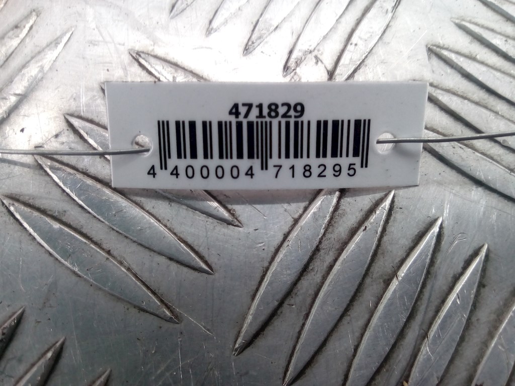 Кронштейн заднего бампера левый правый BMW 1er E81\E87 2004-2011