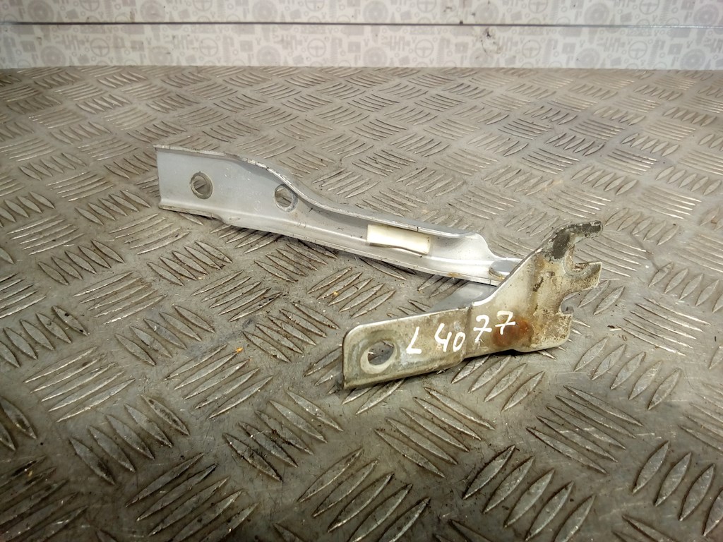 Петля капота левая/правая VOLKSWAGEN Polo V HB 2009-2017