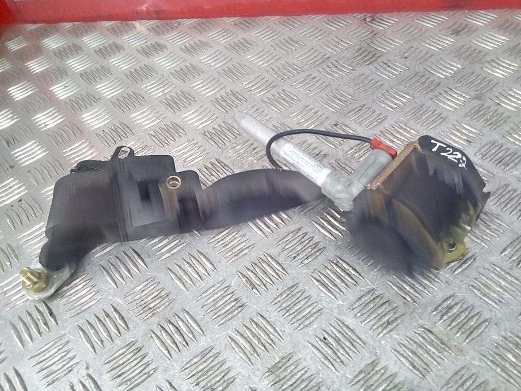 Ремень безопасности передний левый MERCEDES-BENZ 190 (W201) 190 W201 1982-1993