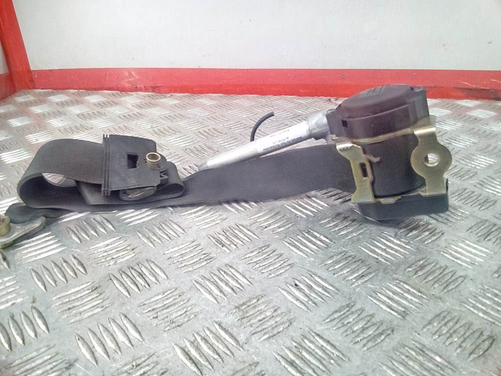 Ремень безопасности передний левый MERCEDES-BENZ 190 (W201) 190 W201 1982-1993