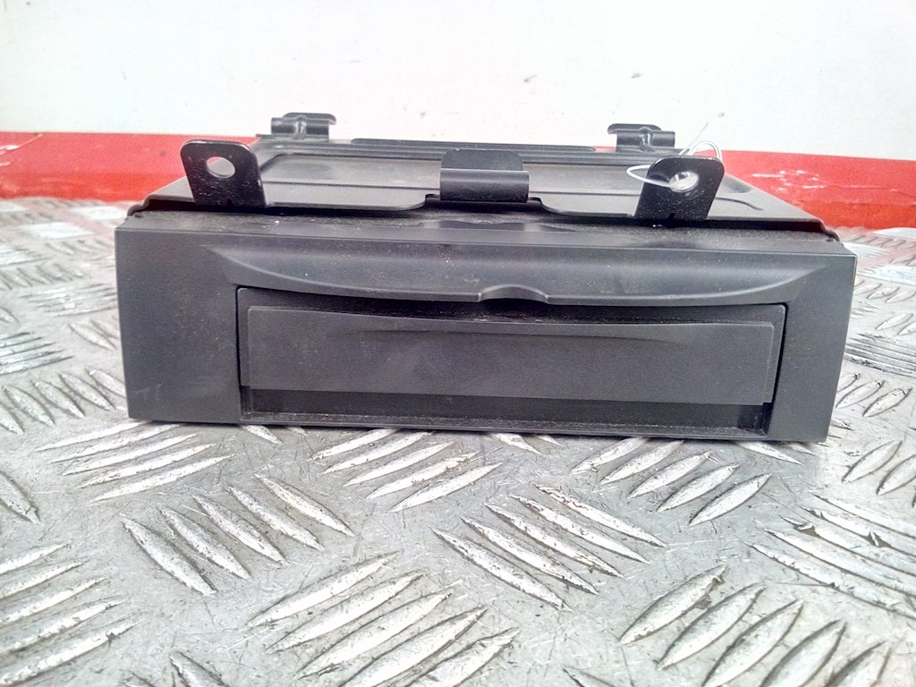 Ченджер компакт дисков VOLVO V50 I 2004-2012