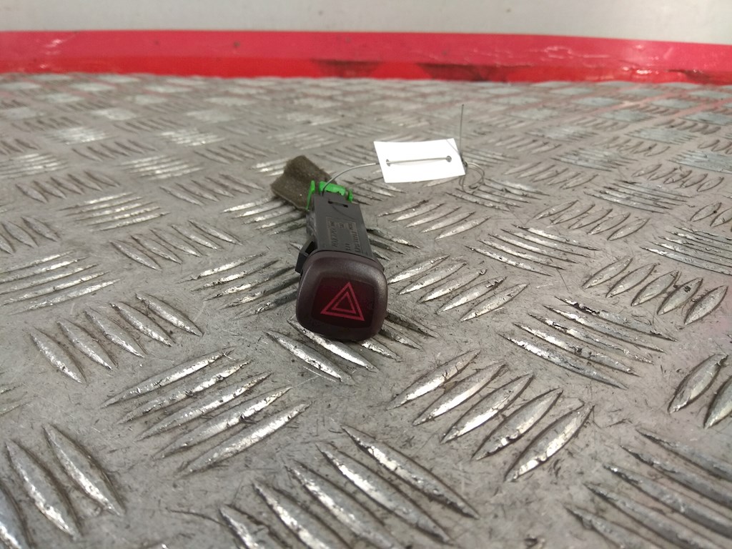 Кнопка аварийной сигнализации (аварийки) VOLVO XC90 2002-2014