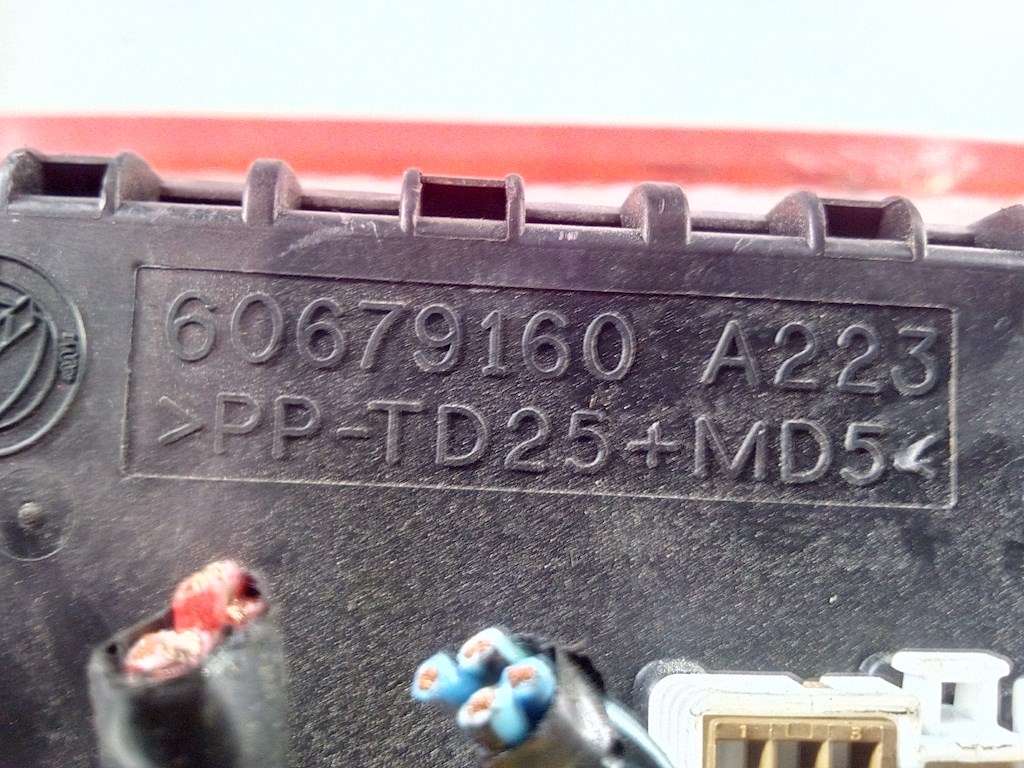 Датчик уровня в бачок омывателя ALFA ROMEO 156 1997-2007