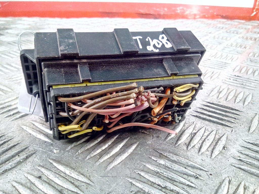 Датчик уровня в бачок омывателя CHEVROLET Lacetti 2004-2012