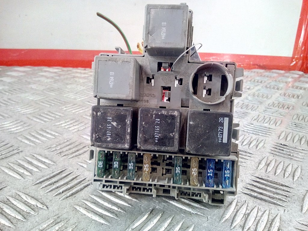 Датчик уровня в бачок омывателя VOLVO V70 II 2000-2007