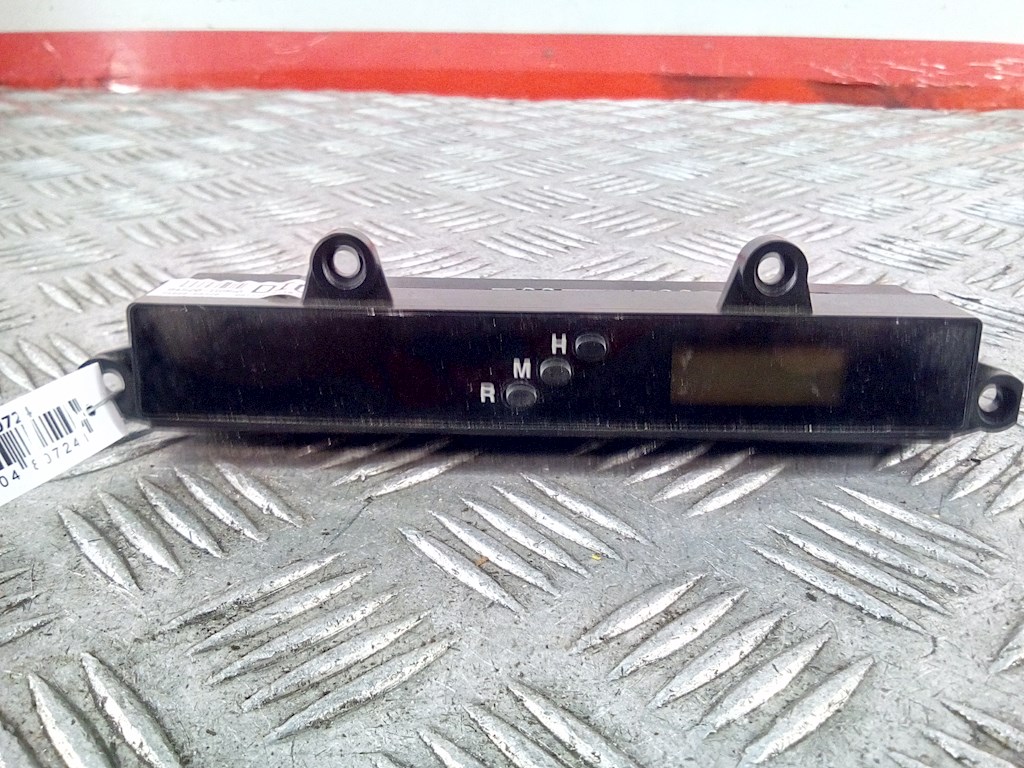 Часы KIA Rio II 2005-2011