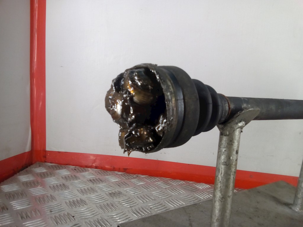 Полуось (привод, приводной вал) передняя правая CITROEN Jumper 230 1994-2002