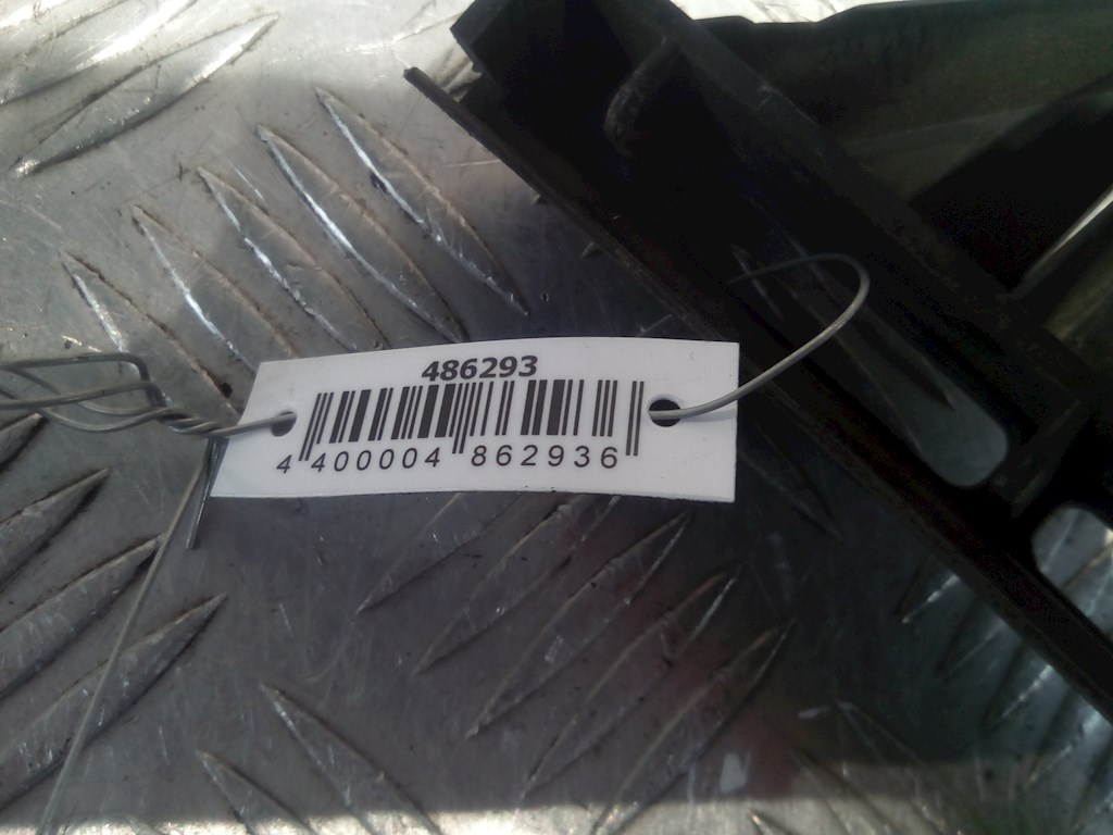 Кронштейн переднего бампера правый SKODA Octavia A5 1Z- 2004-2013