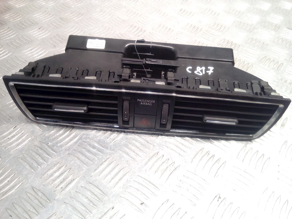 Кнопка аварийной сигнализации (аварийки) SEAT Toledo 2012-2019