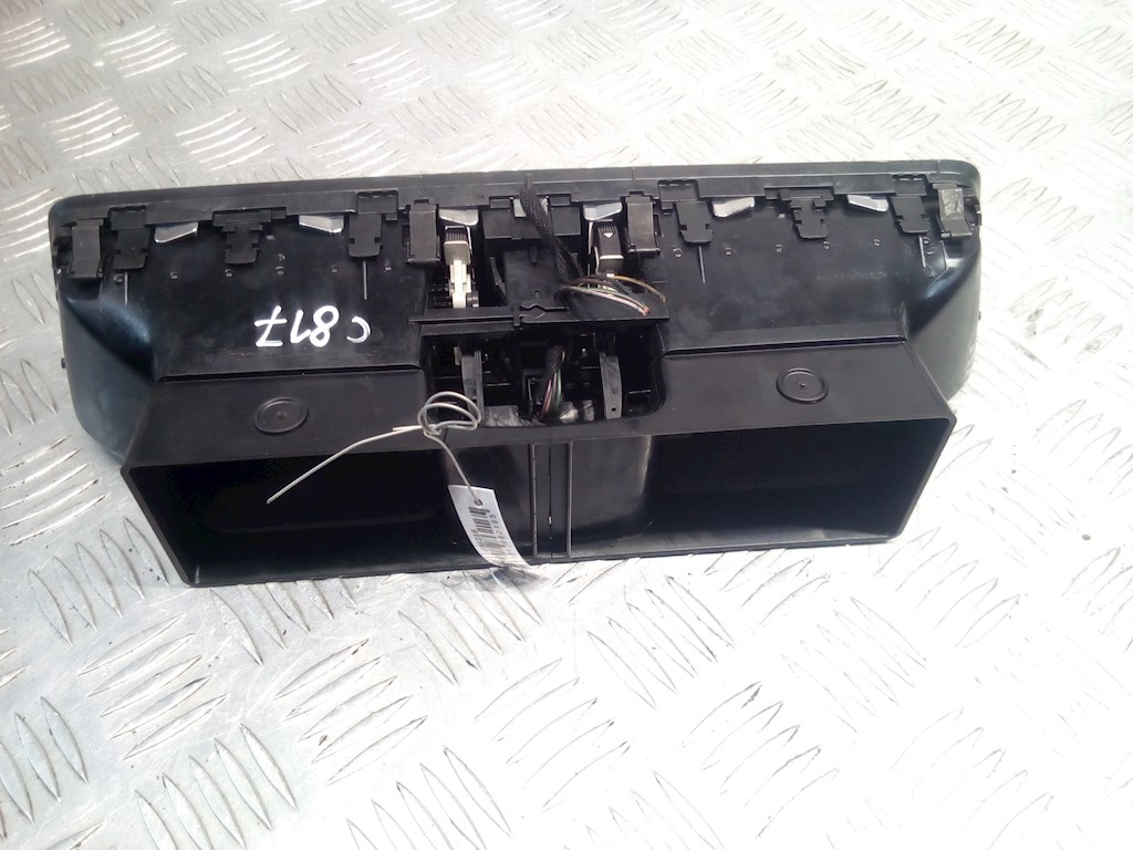 Кнопка аварийной сигнализации (аварийки) SEAT Toledo 2012-2019