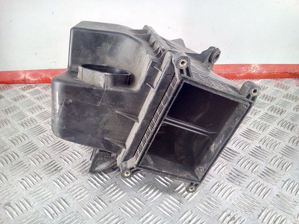 Корпус воздушного фильтра HYUNDAI Sonata V NF 2004-2010