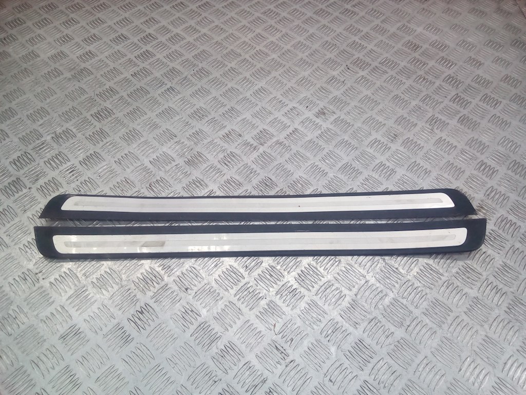 Накладка декоративная на порог левая Audi A5 8T (2007-2016)