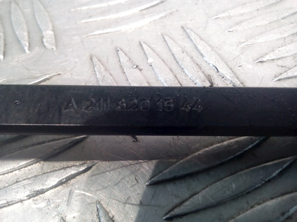 Поводок дворников передний левый/ правый MERCEDES-BENZ E-Class W211, S211 2002-2009