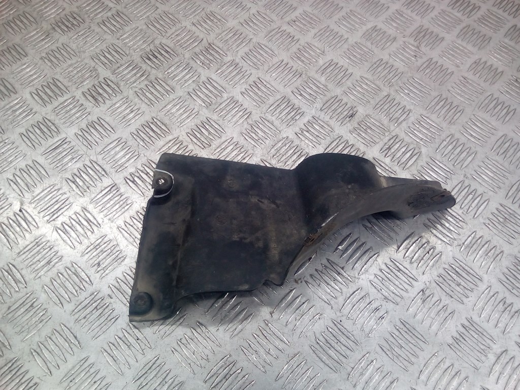 Локер (подкрылок) передний правый VOLKSWAGEN Touareg 2002-2010