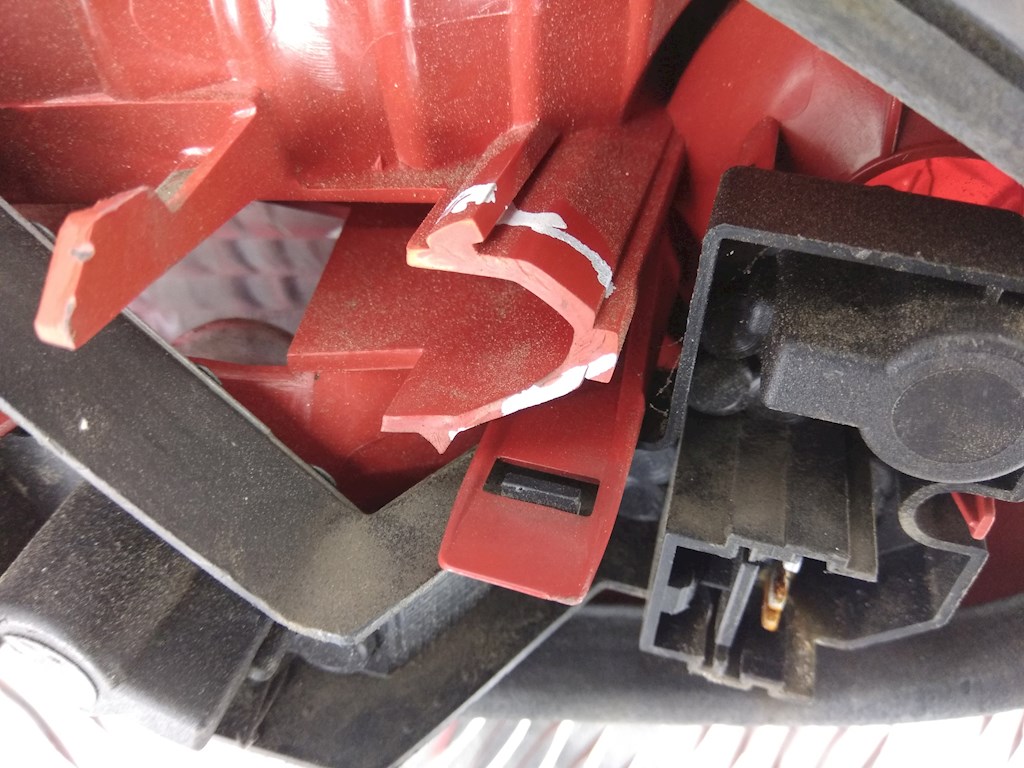 Фонарь задний внутренний правый RENAULT Vel Satis 2002-2009