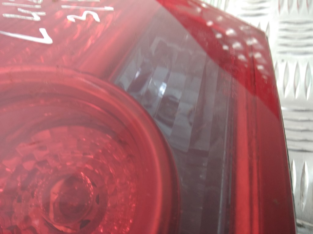 Фонарь задний внутренний правый RENAULT Vel Satis 2002-2009