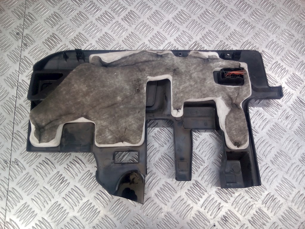 Накладка декоративная VOLKSWAGEN Touareg 2002-2010