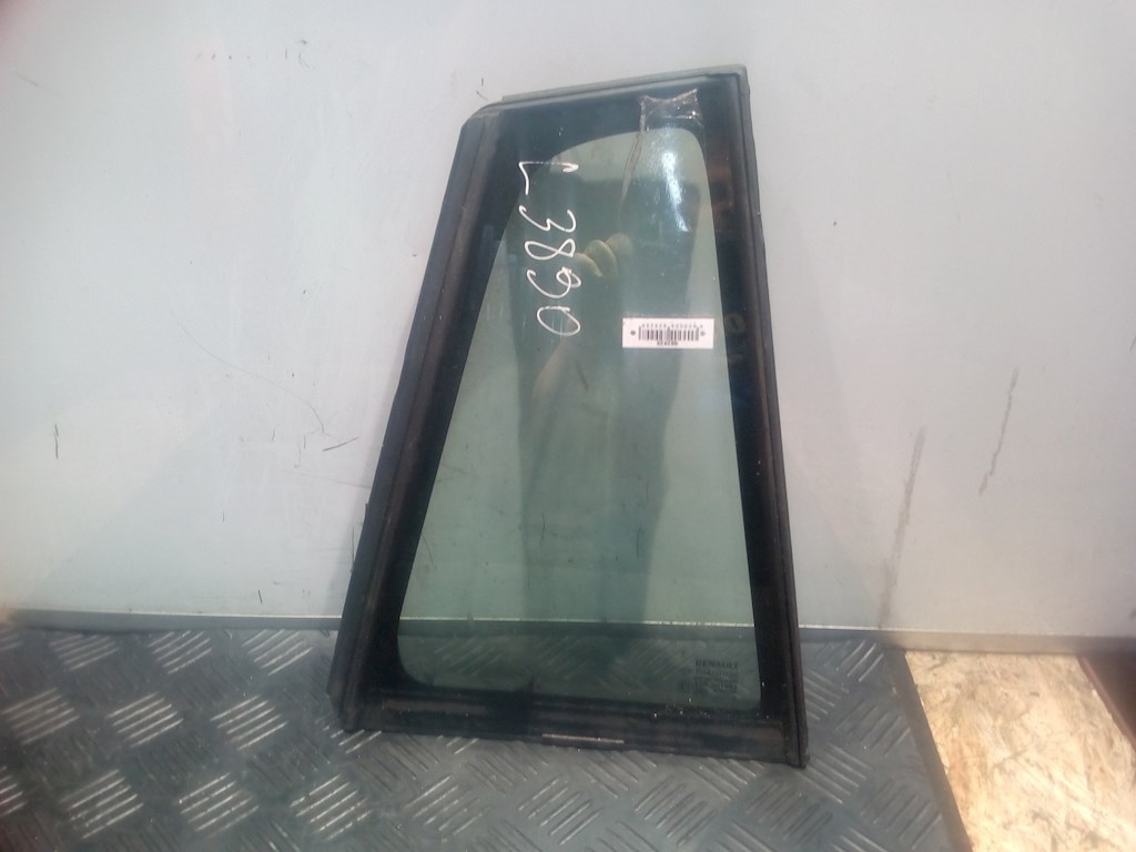 Стекло двери задней правой (форточка) Renault Laguna 3 (2007-2010)