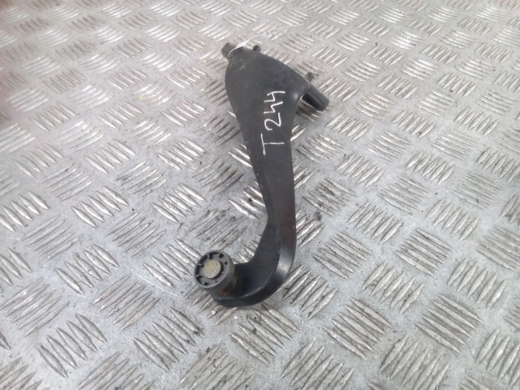 Ролик двери сдвижной (левый/правый средний верхний/нижний) PEUGEOT Partner 2008-2018