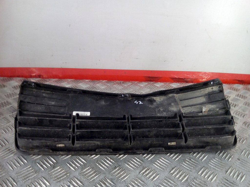 Решетка в бампер FORD Focus III 2011-2019