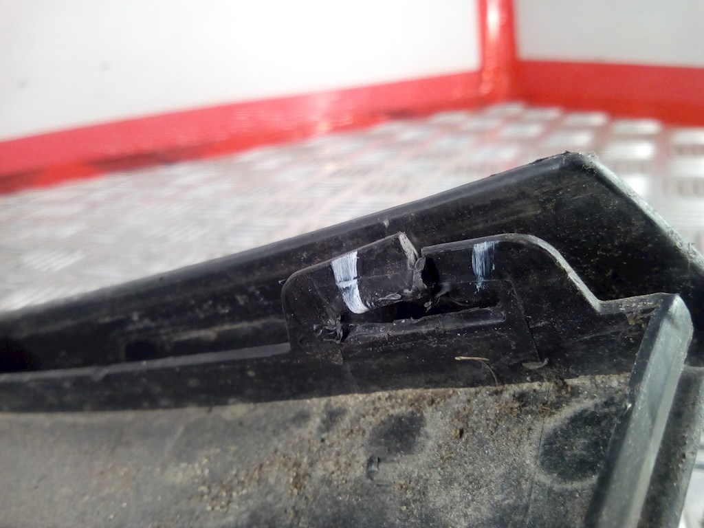 Решетка в бампер FORD Focus III 2011-2019