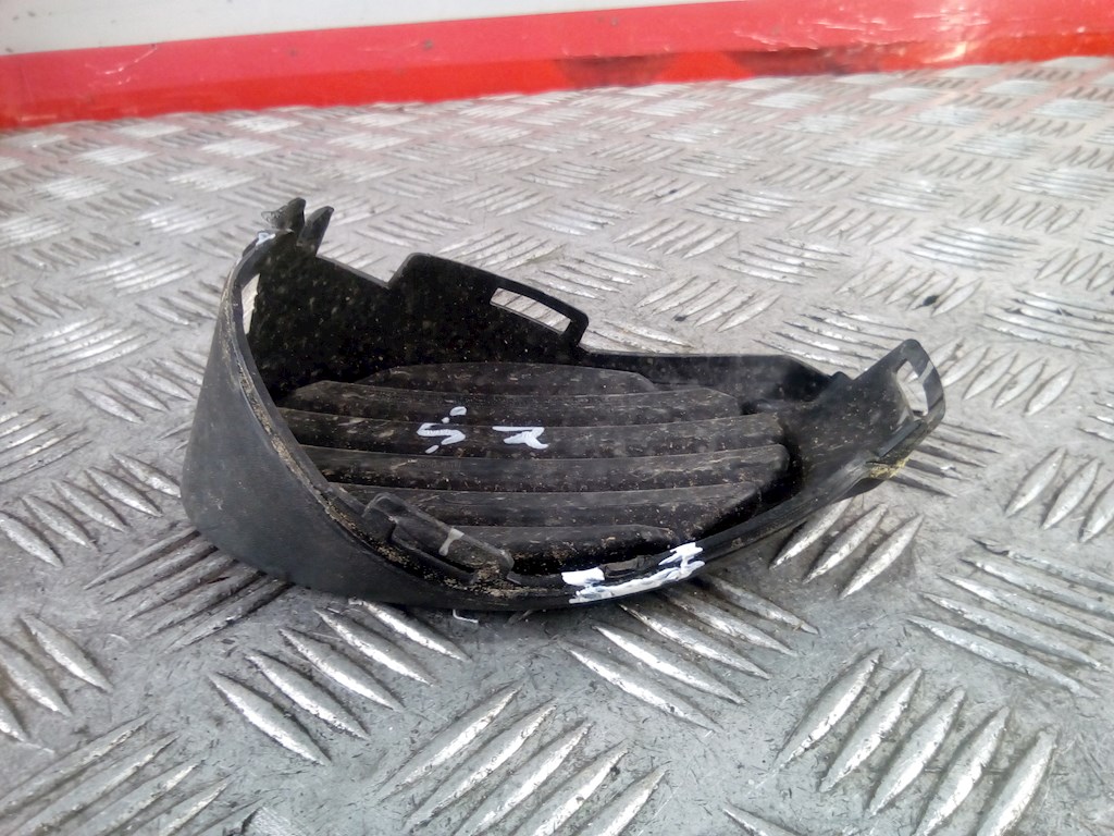 Решетка в бампер FORD Focus III 2011-2019