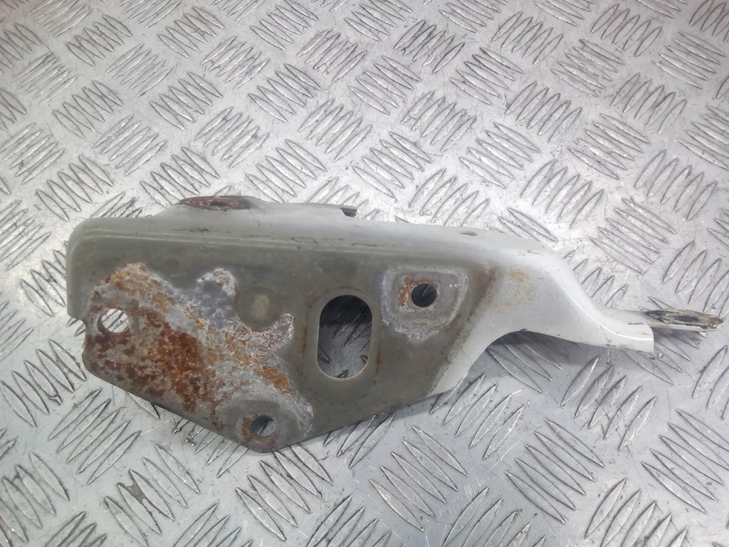 Петля капота левая/правая CHEVROLET Tahoe II 2000-2006