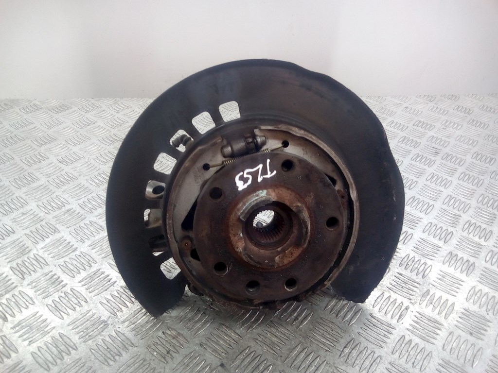 Ступица (кулак цапфа) задняя левая Volkswagen Touareg 1 (2002-2010)