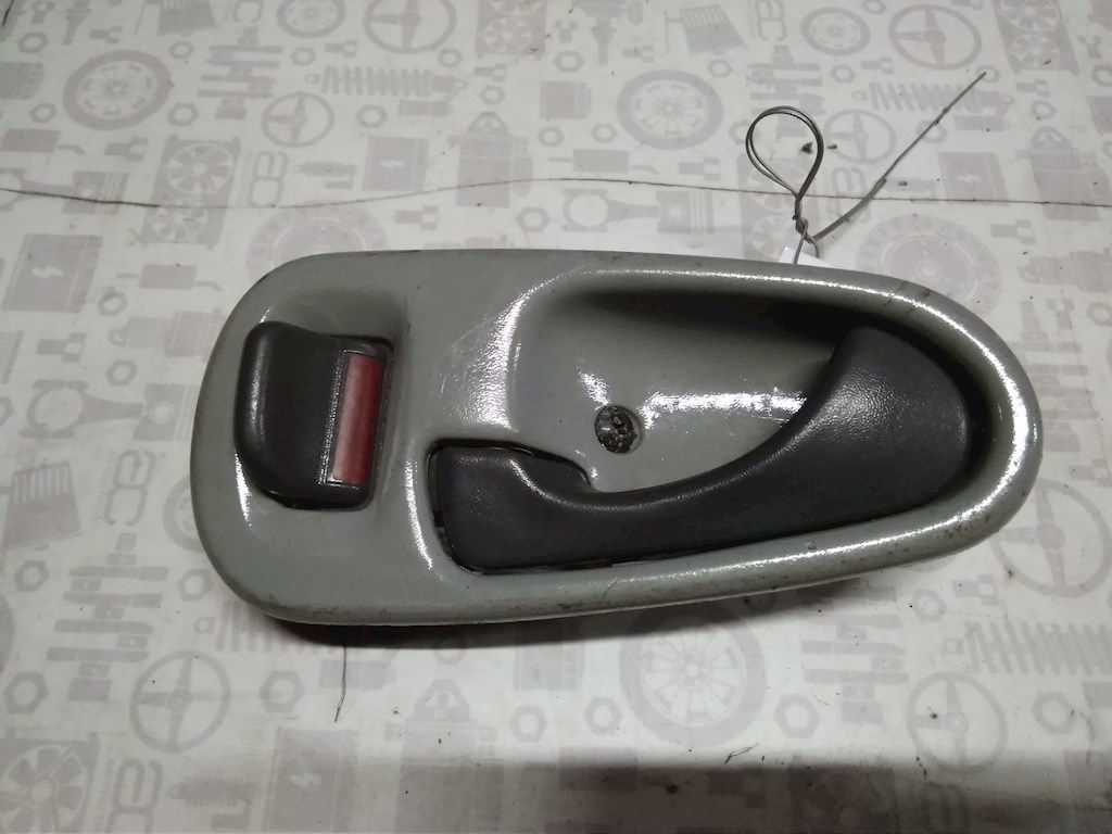 Ручка дверная передняя внутренняя левая MITSUBISHI Pajero Sport 1998-2008