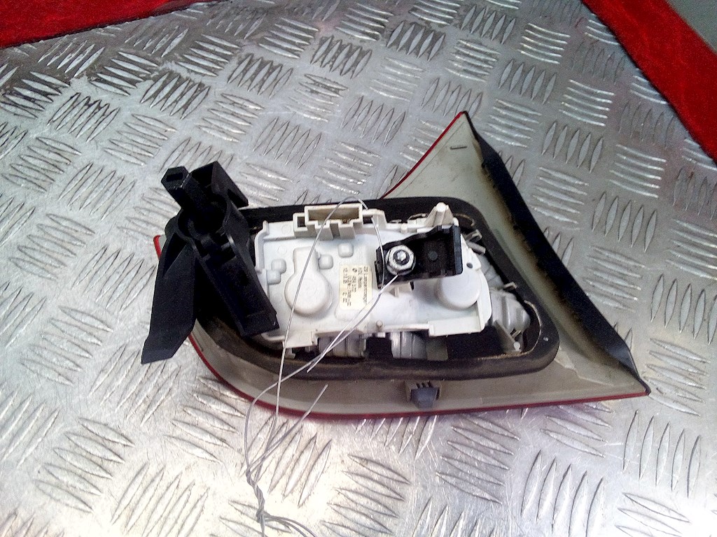 Фонарь задний внутренний правый AUDI A4 B7 2004-2007