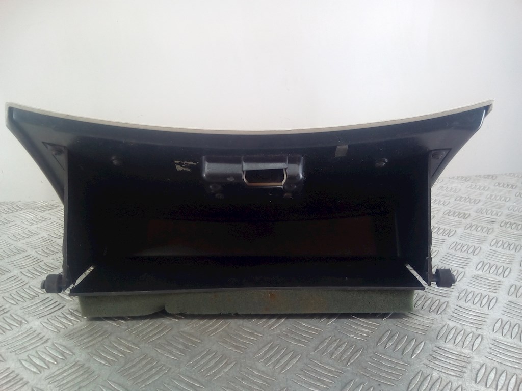 Бардачок CHRYSLER Pacifica 2003-2008