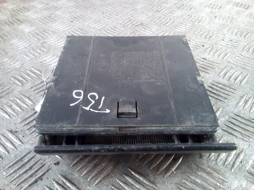 Пепельница передняя PEUGEOT Partner 1996-2009