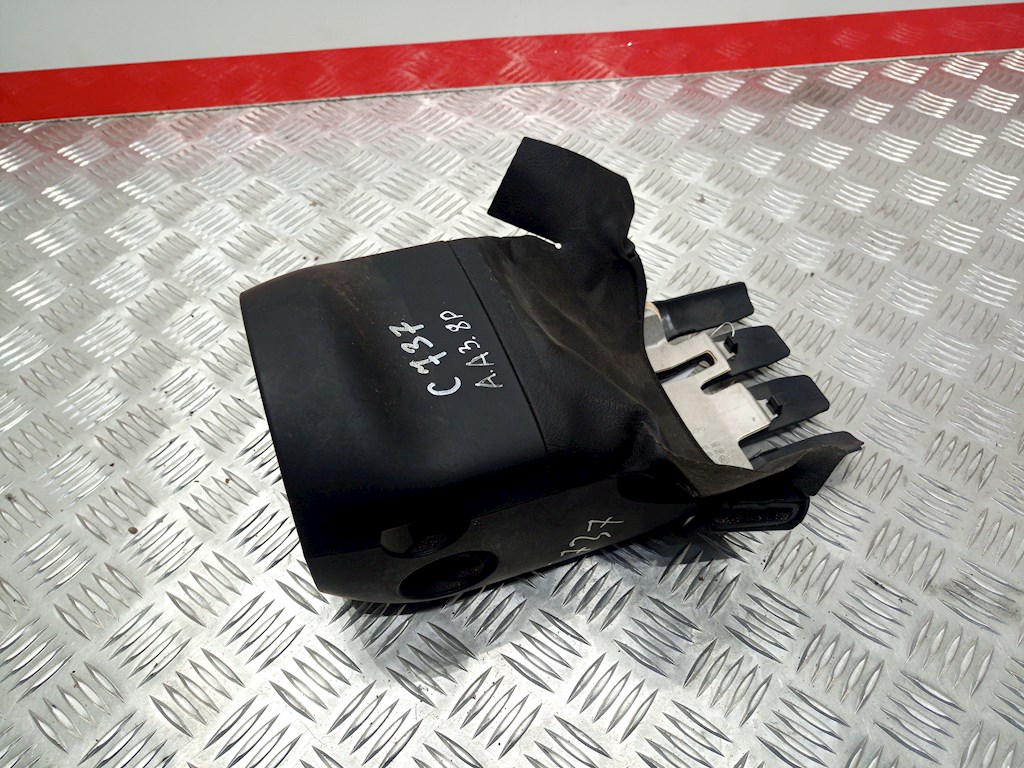 Кожух рулевой колонки AUDI A3 8P 2003-2013